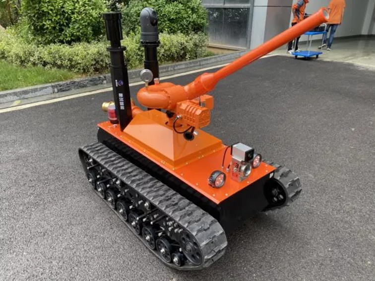 【新品發(fā)布】有了干粉滅火機器人，滅了它:電力管廊火災